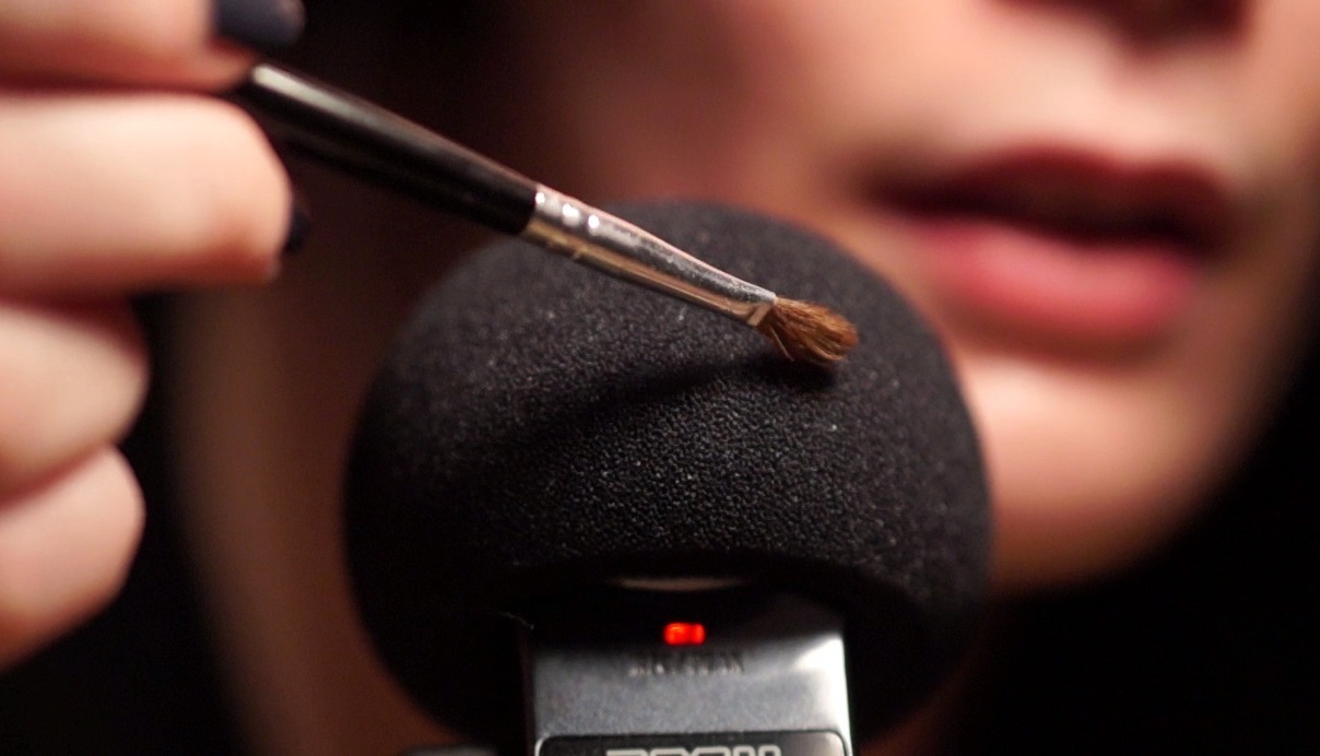 ASMR: La sensación placentera al escuchar a alguien susurrar – Salud y ...